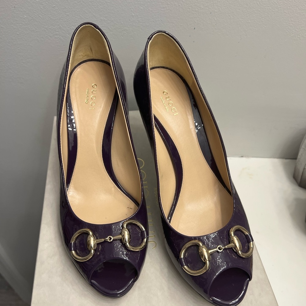 Gucci horsebit open toes